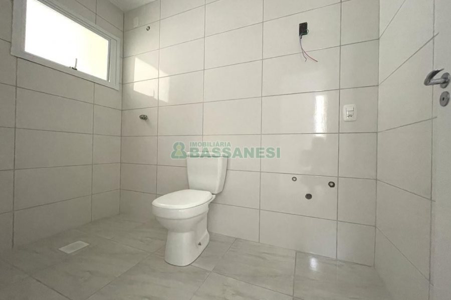 Apartamento com 52m², 2 dormitórios, 1 vaga, no bairro Jardim América em Caxias do Sul para Alugar