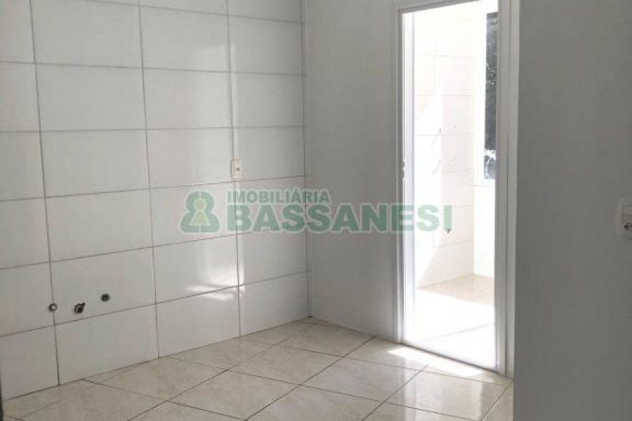 Apartamento com 87m², 2 dormitórios, 1 vaga, no bairro Jardim América em Caxias do Sul para Alugar