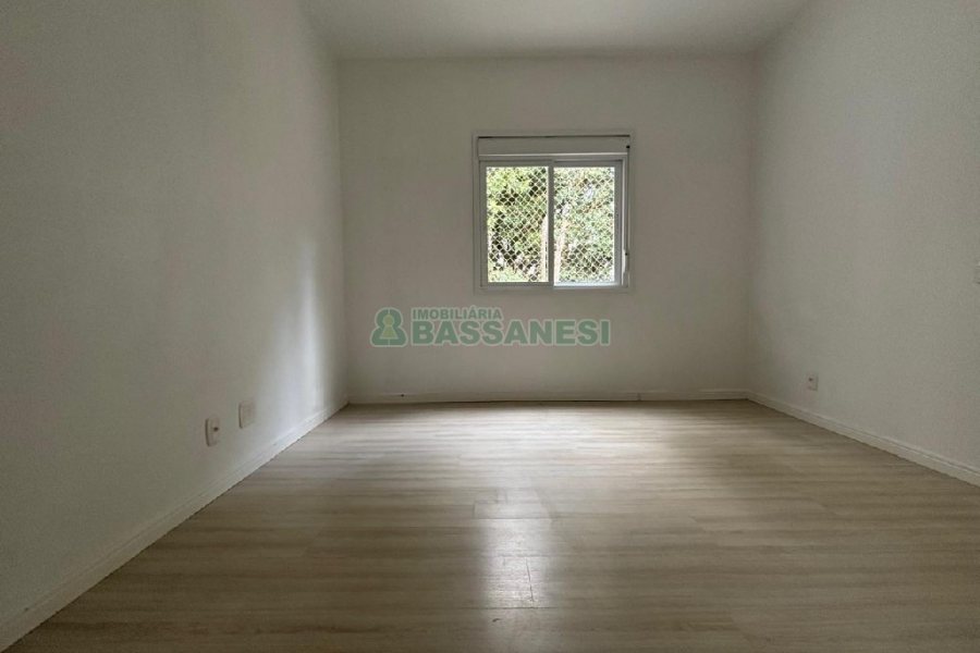 Apartamento com 68m², 2 dormitórios, 1 vaga, no bairro Jardim América em Caxias do Sul para Alugar