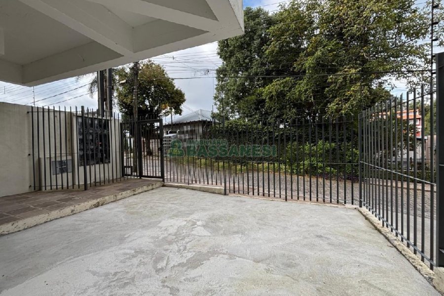 Apartamento com 68m², 2 dormitórios, 1 vaga, no bairro Jardim América em Caxias do Sul para Alugar