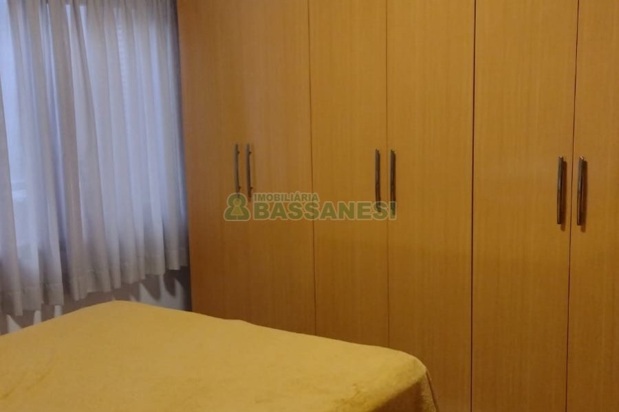 Casa com 125m², 3 dormitórios, 2 vagas, no bairro Desvio Rizzo em Caxias do Sul para Comprar