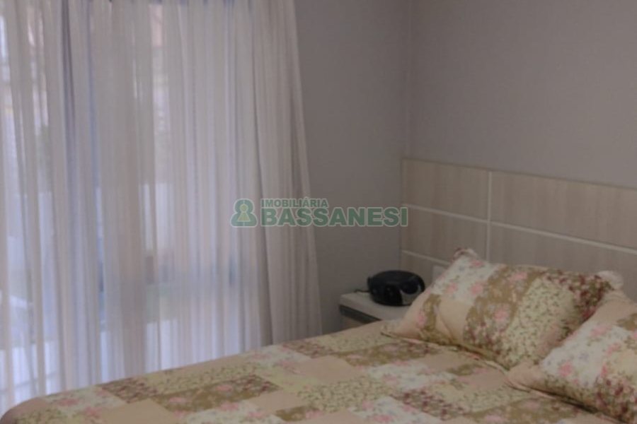 Casa com 125m², 3 dormitórios, 2 vagas, no bairro Desvio Rizzo em Caxias do Sul para Comprar