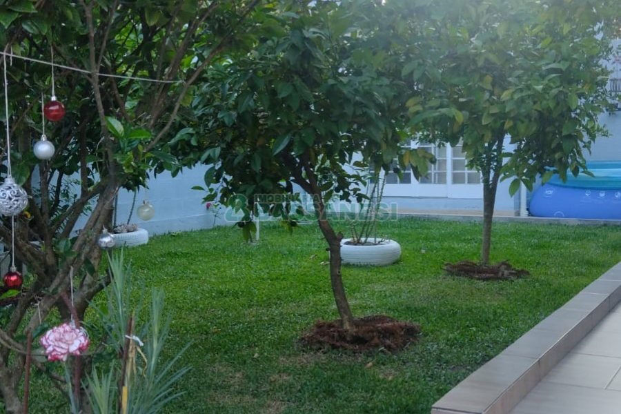 Casa com 125m², 3 dormitórios, 2 vagas, no bairro Desvio Rizzo em Caxias do Sul para Comprar