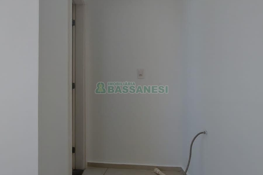 Sala com 35m², 1 vaga, no bairro Santa Catarina em Caxias do Sul para Alugar