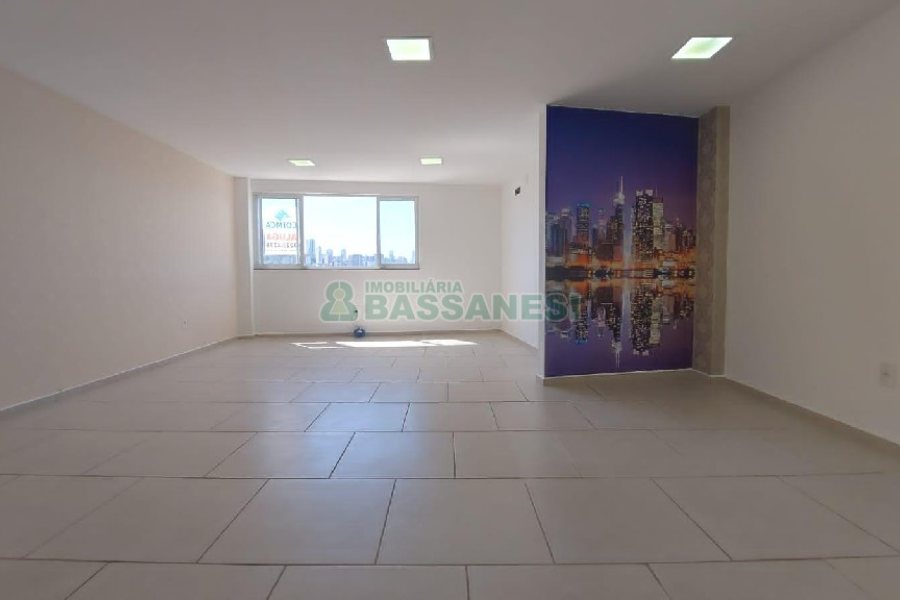 Sala com 35m², 1 vaga, no bairro Santa Catarina em Caxias do Sul para Alugar