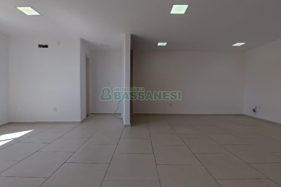 Sala com 35m², 1 vaga, no bairro Santa Catarina em Caxias do Sul para Alugar