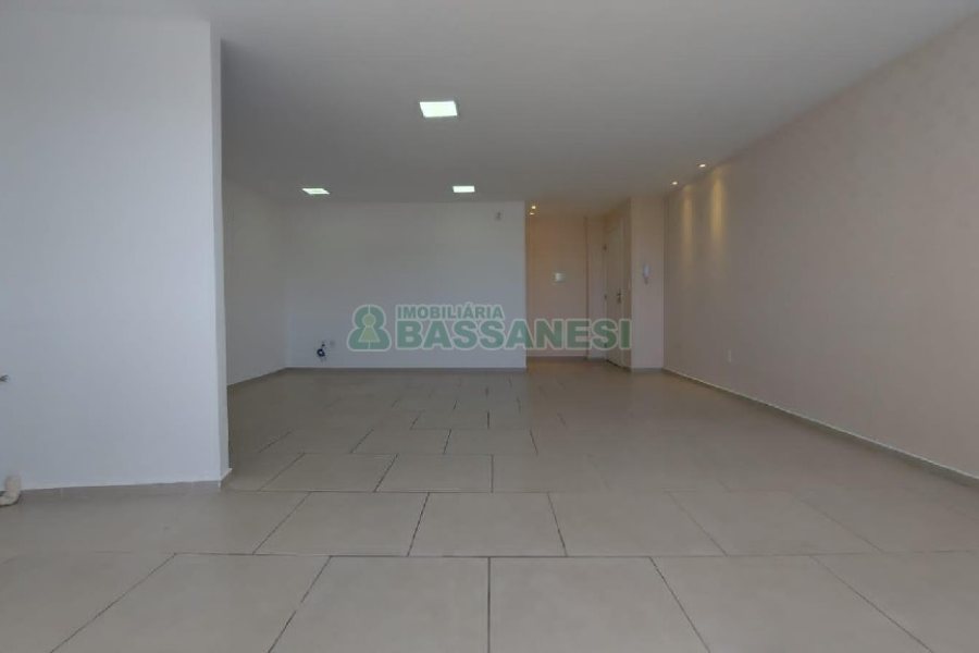 Sala com 35m², 1 vaga, no bairro Santa Catarina em Caxias do Sul para Alugar