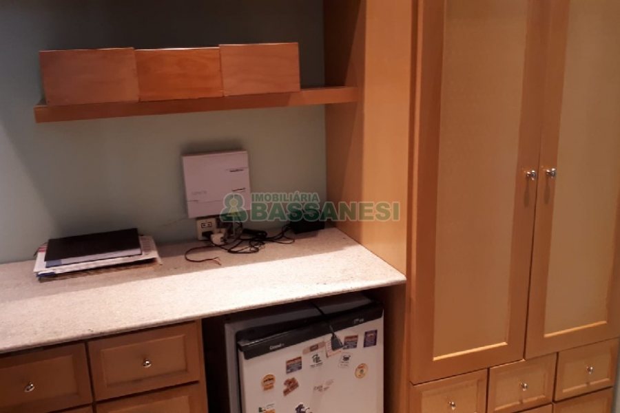 Sala com 58m², 1 vaga, no bairro São Pelegrino em Caxias do Sul para Comprar