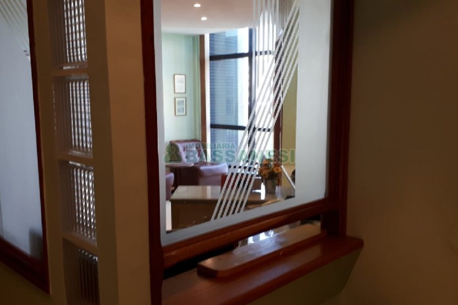 Sala com 58m², 1 vaga, no bairro São Pelegrino em Caxias do Sul para Comprar