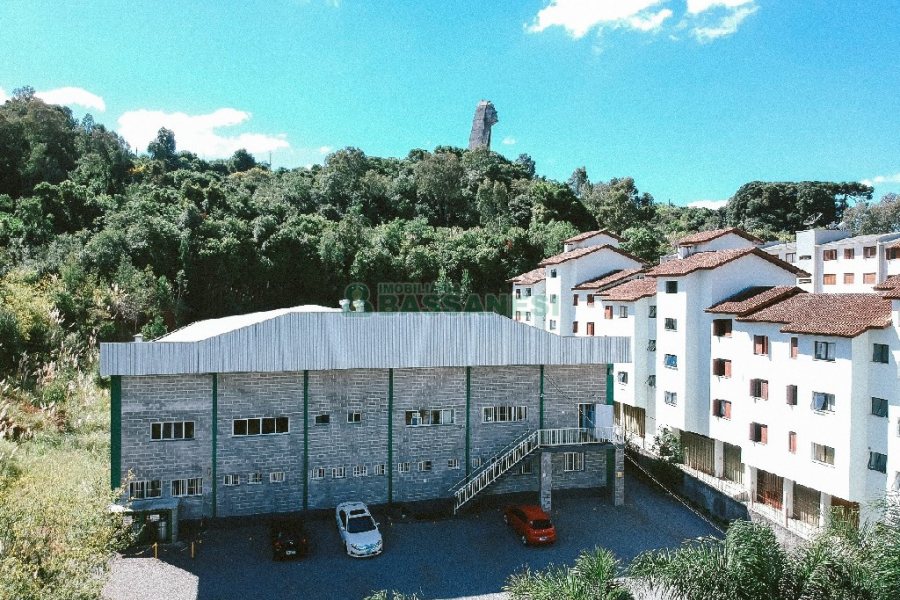 Pavilhão com 1900m², no bairro Santa Catarina em Caxias do Sul para Alugar ou Comprar
