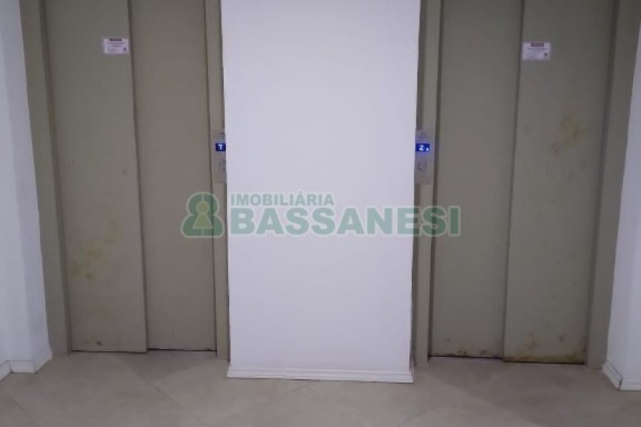 Apto Mobiliado com 49m², 2 dormitórios, 1 vaga, no bairro Bela Vista em Caxias do Sul para Alugar