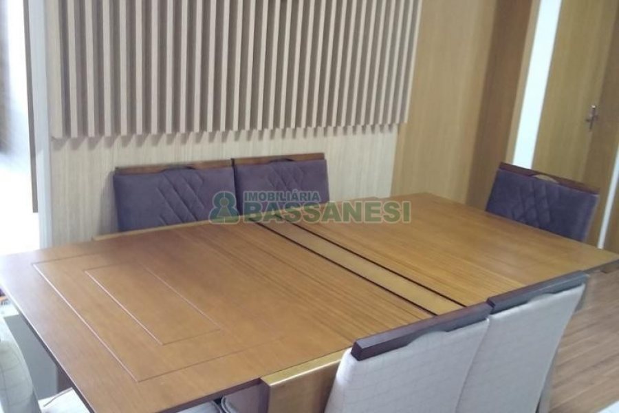 Apto Mobiliado com 49m², 2 dormitórios, 1 vaga, no bairro Bela Vista em Caxias do Sul para Alugar