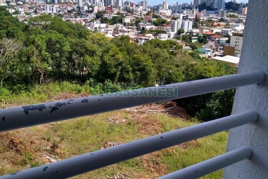 Apto Mobiliado com 49m², 2 dormitórios, 1 vaga, no bairro Bela Vista em Caxias do Sul para Alugar