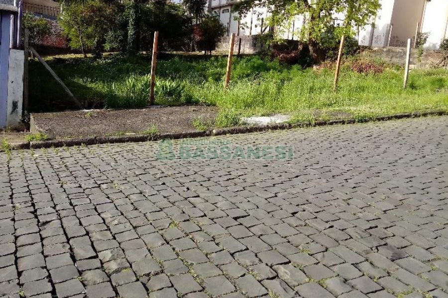 Terreno, no bairro Medianeira em Caxias do Sul para Comprar