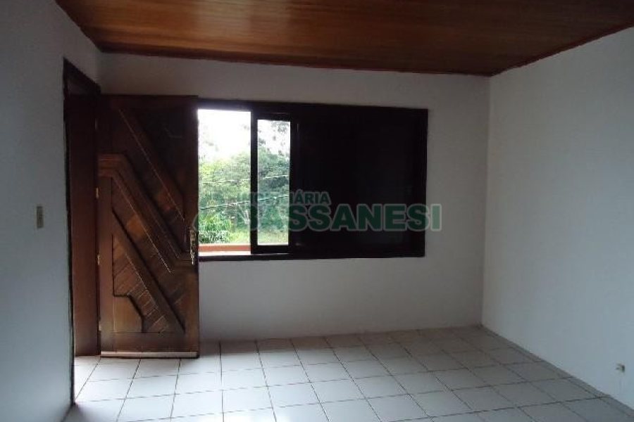 Casa com 242m², 5 dormitórios, 2 vagas, no bairro Esplanada em Caxias do Sul para Comprar