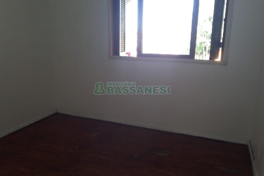 Casa com 242m², 5 dormitórios, 2 vagas, no bairro Esplanada em Caxias do Sul para Comprar