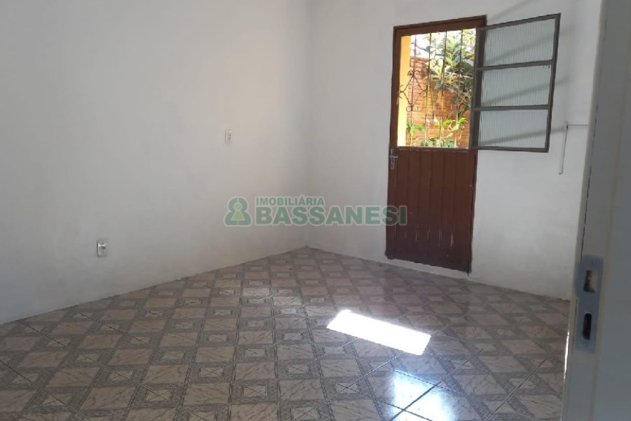 Casa com 242m², 5 dormitórios, 2 vagas, no bairro Esplanada em Caxias do Sul para Comprar
