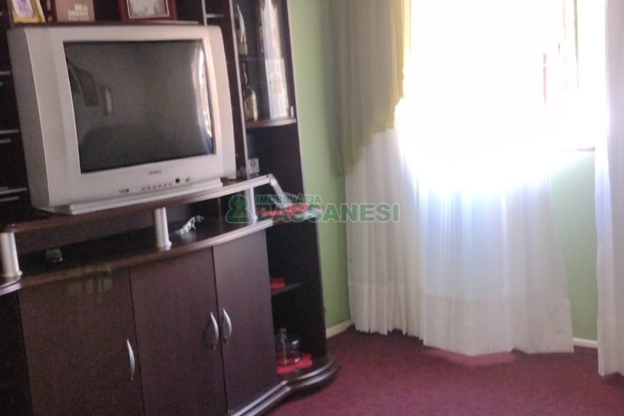 Casa com 170m², 6 dormitórios, 2 vagas, no bairro Bela Vista em Caxias do Sul para Comprar