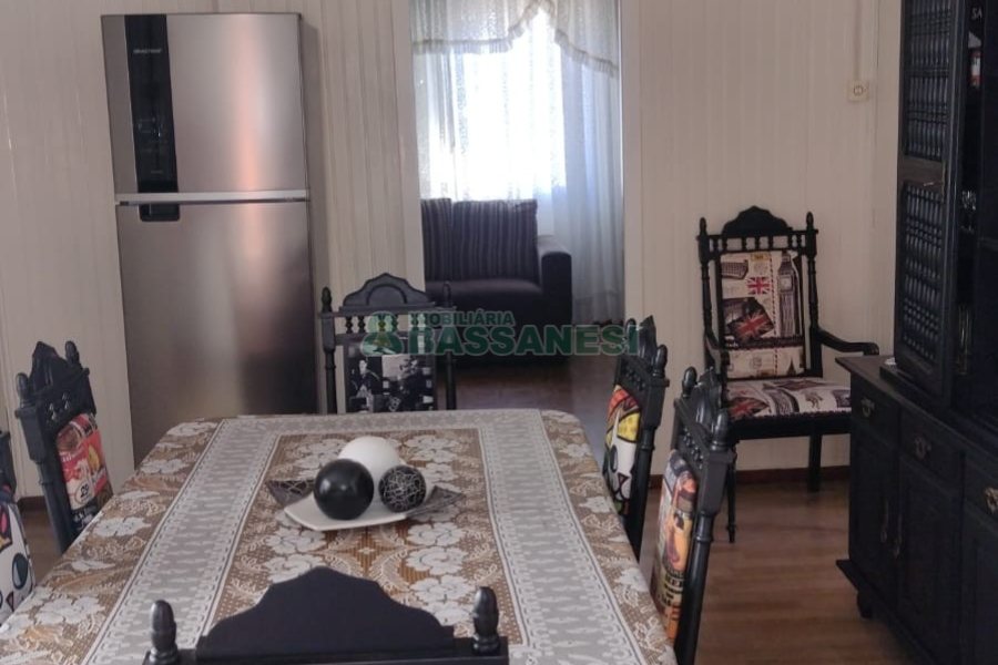 Casa com 170m², 6 dormitórios, 2 vagas, no bairro Bela Vista em Caxias do Sul para Comprar