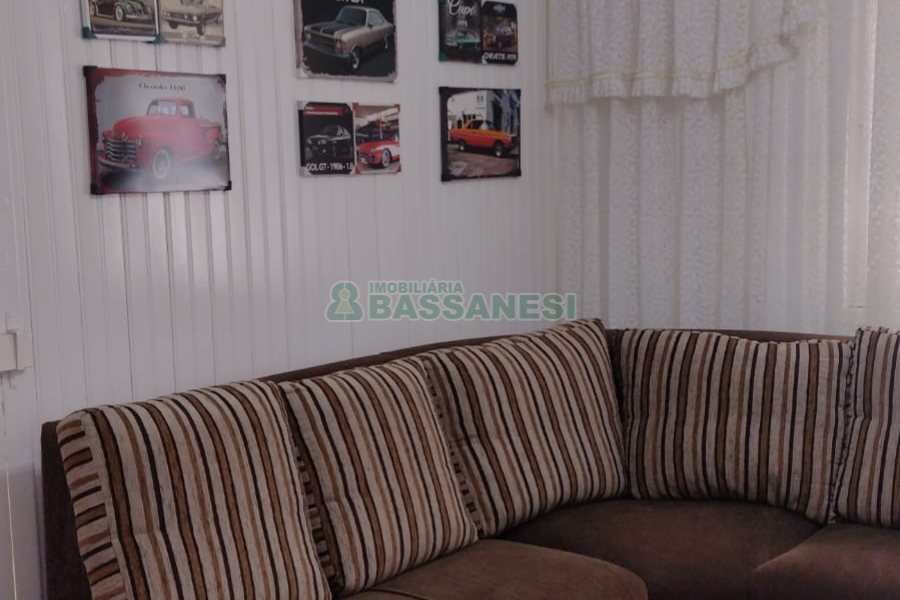 Casa com 170m², 6 dormitórios, 2 vagas, no bairro Bela Vista em Caxias do Sul para Comprar