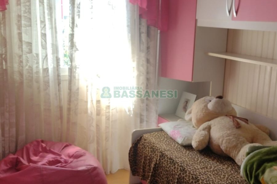 Casa com 170m², 6 dormitórios, 2 vagas, no bairro Bela Vista em Caxias do Sul para Comprar