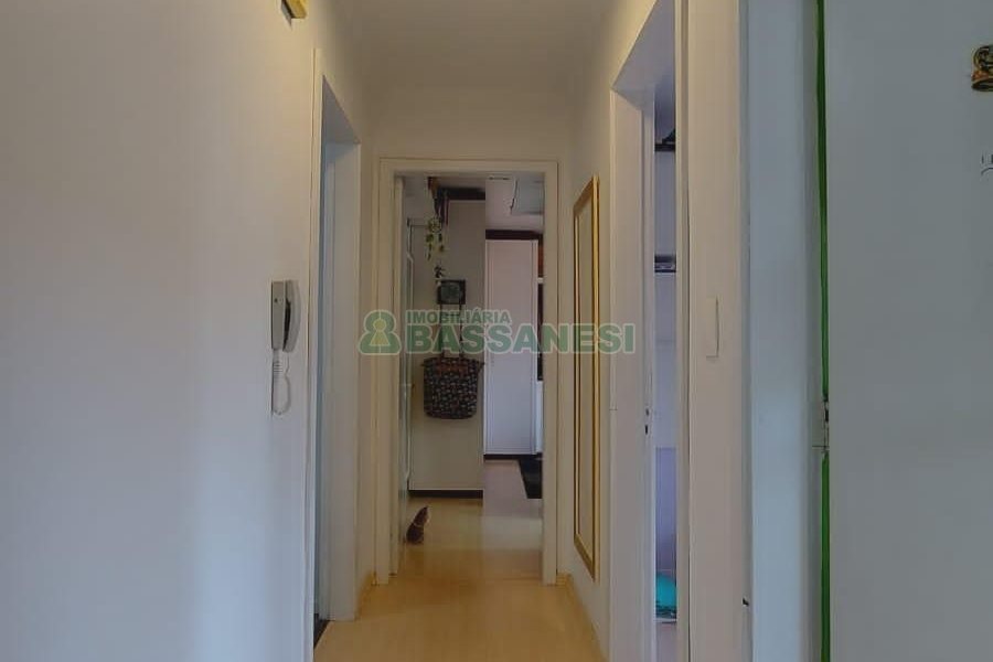 Apartamento com 88m², 3 dormitórios, 2 vagas, no bairro Pio X em Caxias do Sul para Comprar