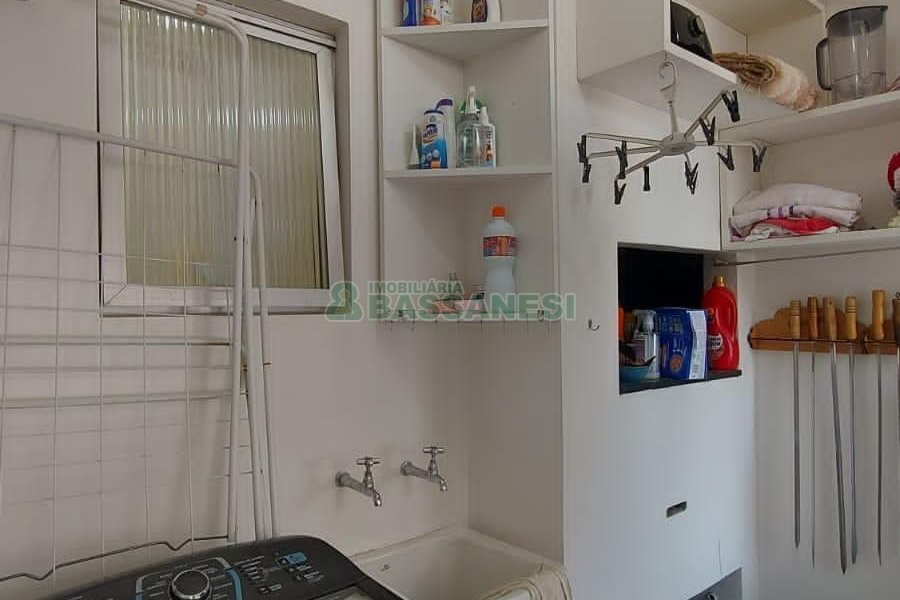 Apartamento com 88m², 3 dormitórios, 2 vagas, no bairro Pio X em Caxias do Sul para Comprar