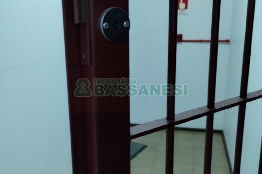 Sala com 52m², no bairro Centro em Caxias do Sul para Alugar