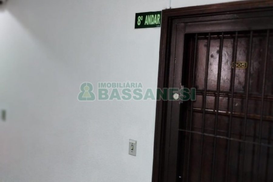 Sala com 52m², no bairro Centro em Caxias do Sul para Alugar