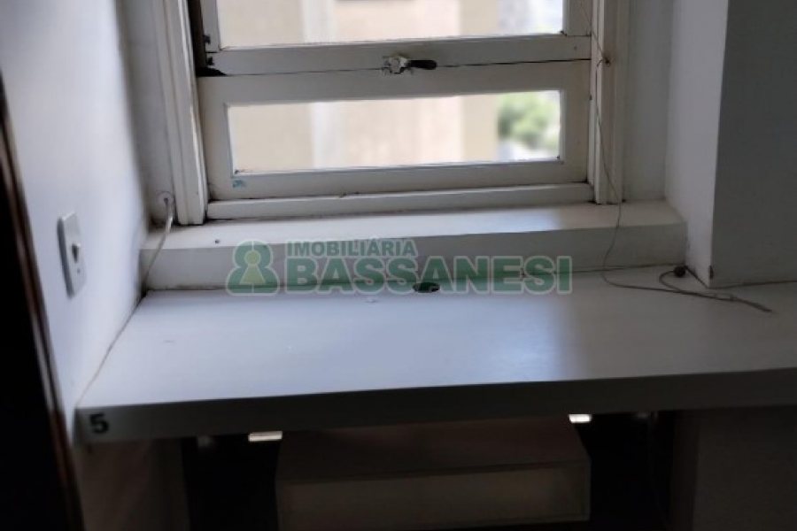 Sala com 52m², no bairro Centro em Caxias do Sul para Alugar