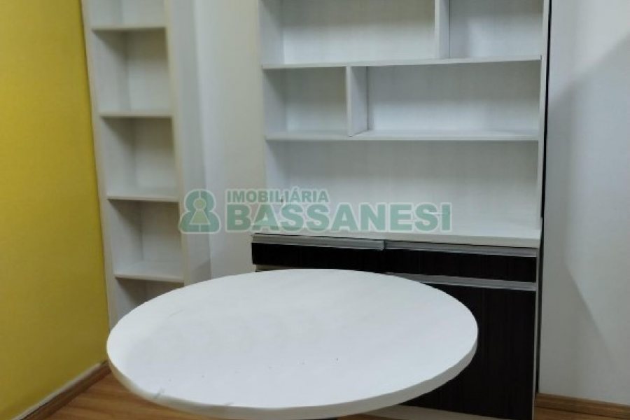 Sala com 52m², no bairro Centro em Caxias do Sul para Alugar