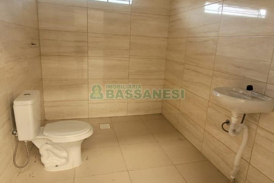 Pavilhão com 287m², no bairro Salgado Filho em Caxias do Sul para Alugar