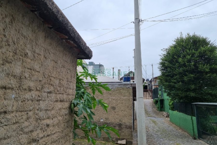 Terreno, no bairro Panazzolo em Caxias do Sul para Comprar