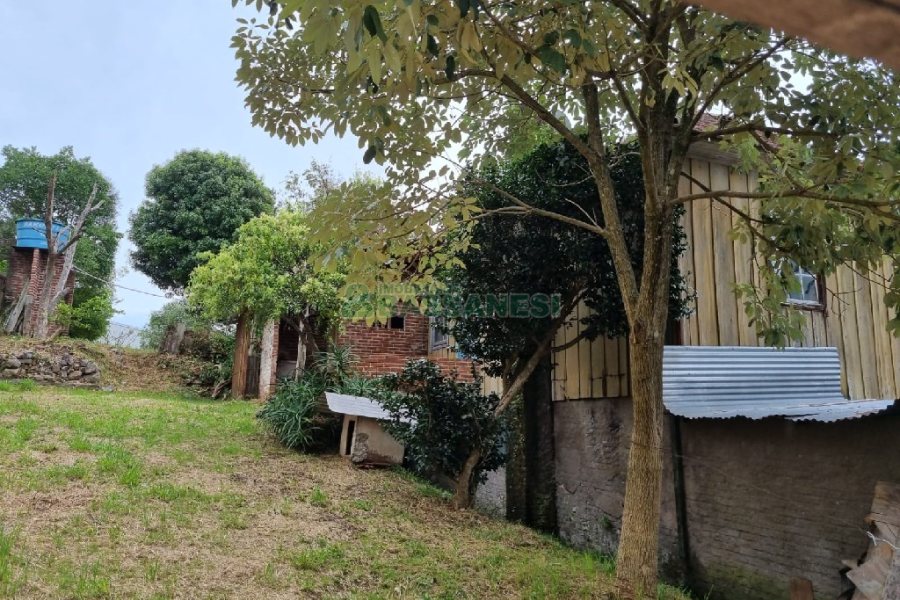 Terreno, no bairro Panazzolo em Caxias do Sul para Comprar