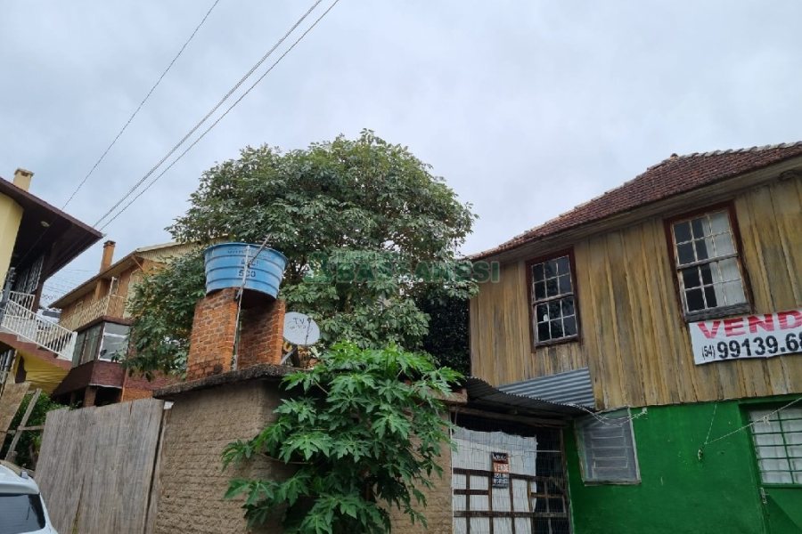 Terreno, no bairro Panazzolo em Caxias do Sul para Comprar