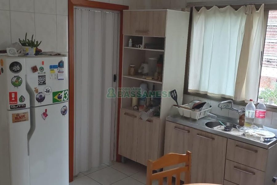 Apto Mobiliado com 65m², 2 dormitórios, 1 vaga, no bairro Petrópolis em Caxias do Sul para Alugar