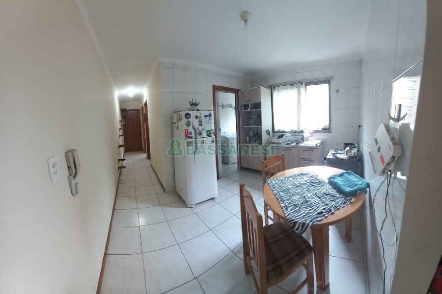 Apto Mobiliado com 65m², 2 dormitórios, 1 vaga, no bairro Petrópolis em Caxias do Sul para Alugar