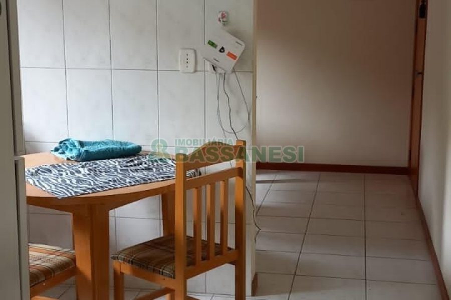 Apto Mobiliado com 65m², 2 dormitórios, 1 vaga, no bairro Petrópolis em Caxias do Sul para Alugar