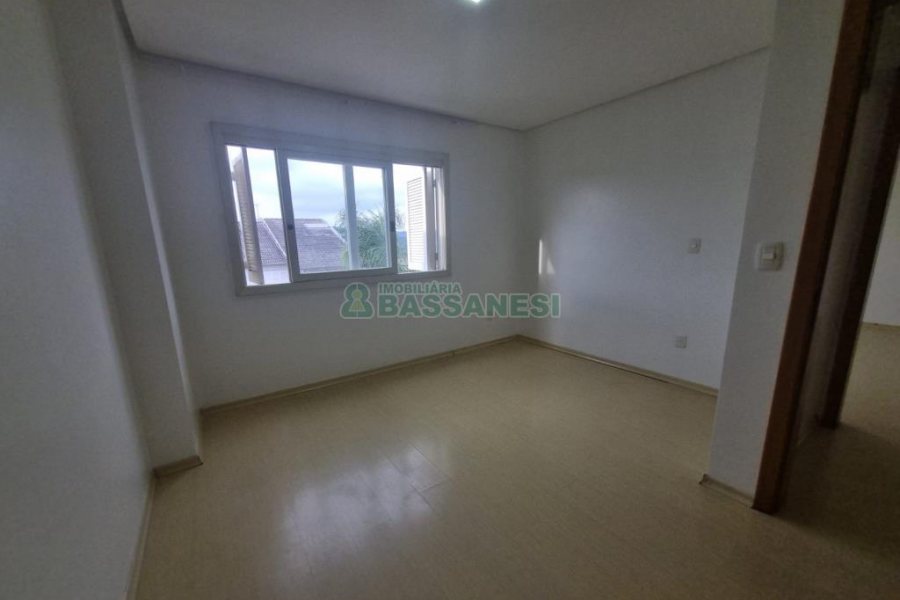 Apartamento com 110m², 3 dormitórios, 1 vaga, no bairro Cruzeiro em Caxias do Sul para Alugar