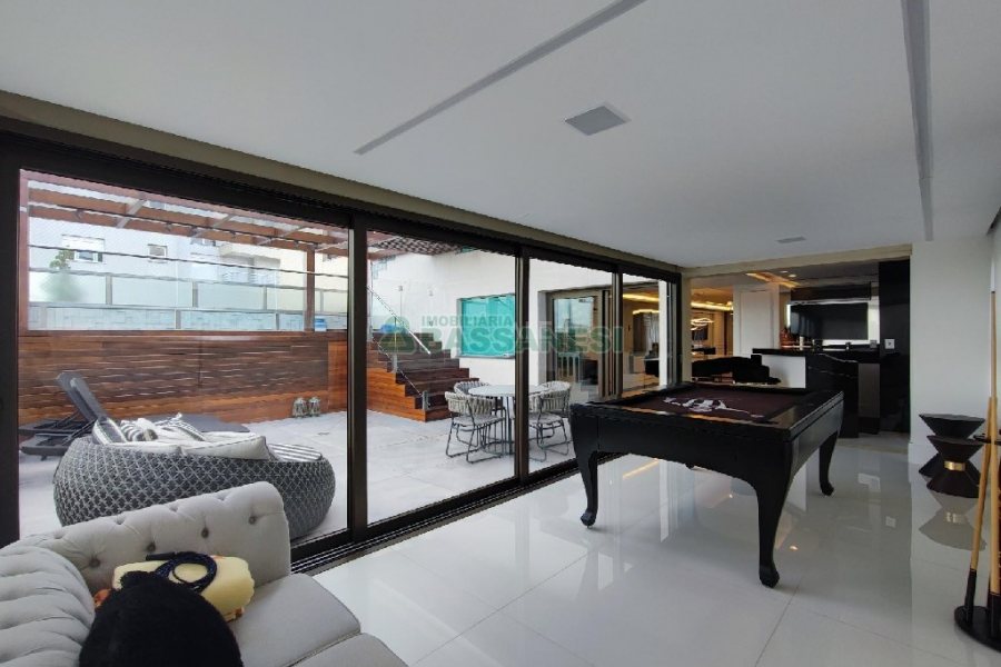 Apto Mobiliado com 304m², 3 dormitórios, 5 vagas, no bairro São Pelegrino em Caxias do Sul para Alugar