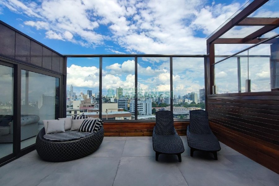 Apto Mobiliado com 304m², 3 dormitórios, 5 vagas, no bairro São Pelegrino em Caxias do Sul para Alugar