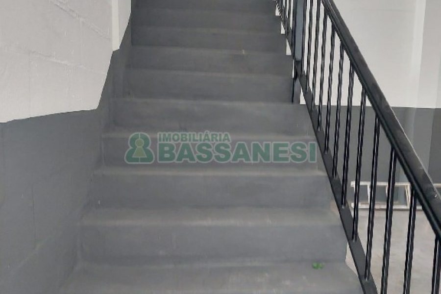 Pavilhão com 319m², no bairro Charqueadas em Caxias do Sul para Comprar