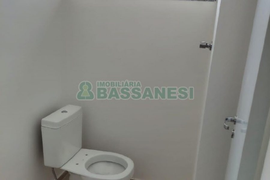 Pavilhão com 319m², no bairro Charqueadas em Caxias do Sul para Comprar