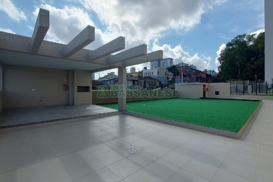 Apto Mobiliado com 55m², 2 dormitórios, 1 vaga, no bairro Panazzolo em Caxias do Sul para Alugar