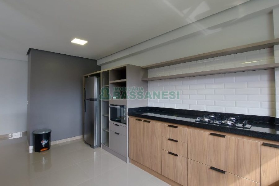 Apto Mobiliado com 55m², 2 dormitórios, 1 vaga, no bairro Panazzolo em Caxias do Sul para Alugar