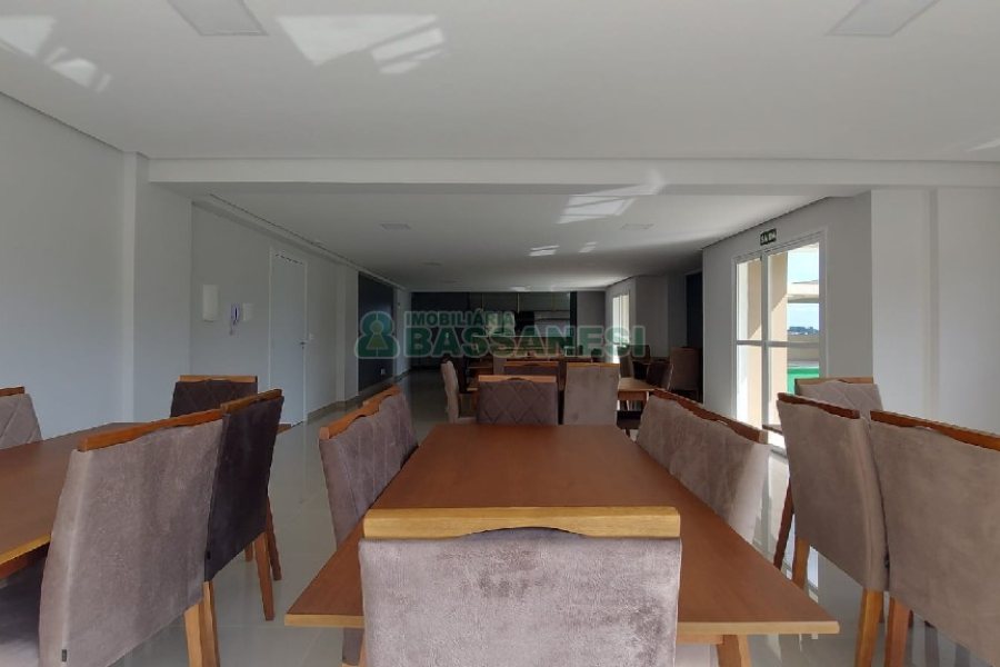 Apto Mobiliado com 55m², 2 dormitórios, 1 vaga, no bairro Panazzolo em Caxias do Sul para Alugar