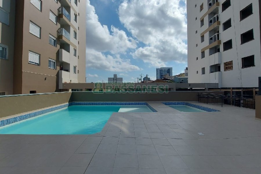 Apto Mobiliado com 55m², 2 dormitórios, 1 vaga, no bairro Panazzolo em Caxias do Sul para Alugar