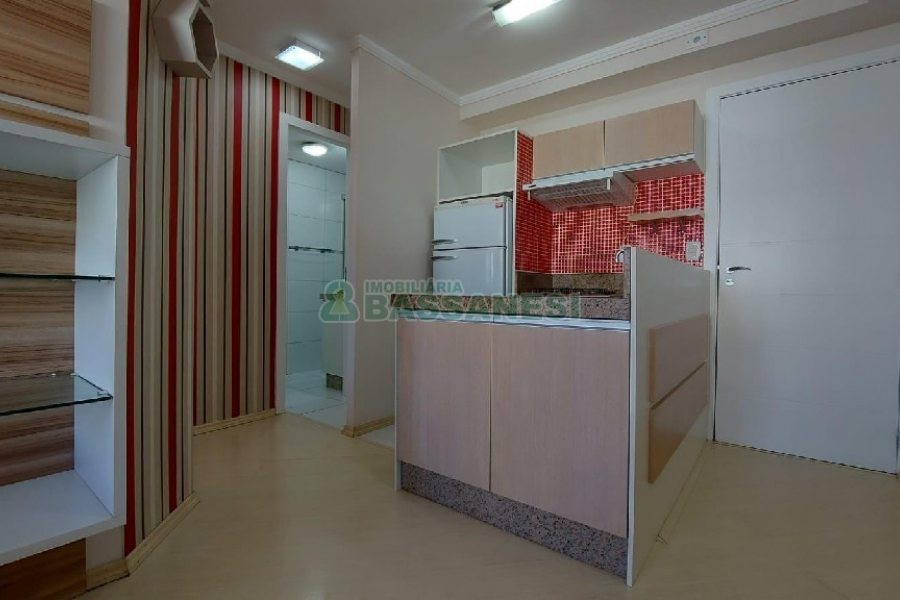 Apto Mobiliado com 36m², 1 dormitório, 1 vaga, no bairro São Pelegrino em Caxias do Sul para Alugar
