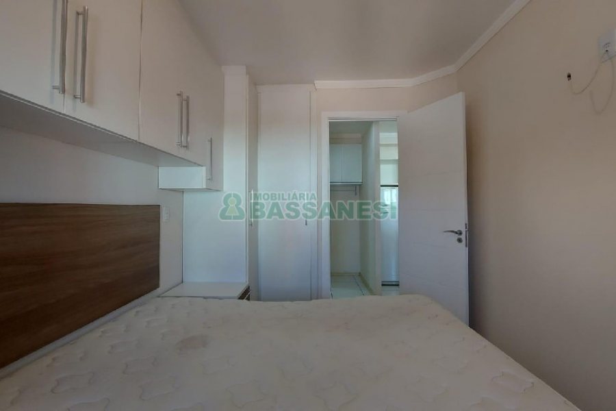 Apto Mobiliado com 36m², 1 dormitório, 1 vaga, no bairro São Pelegrino em Caxias do Sul para Alugar