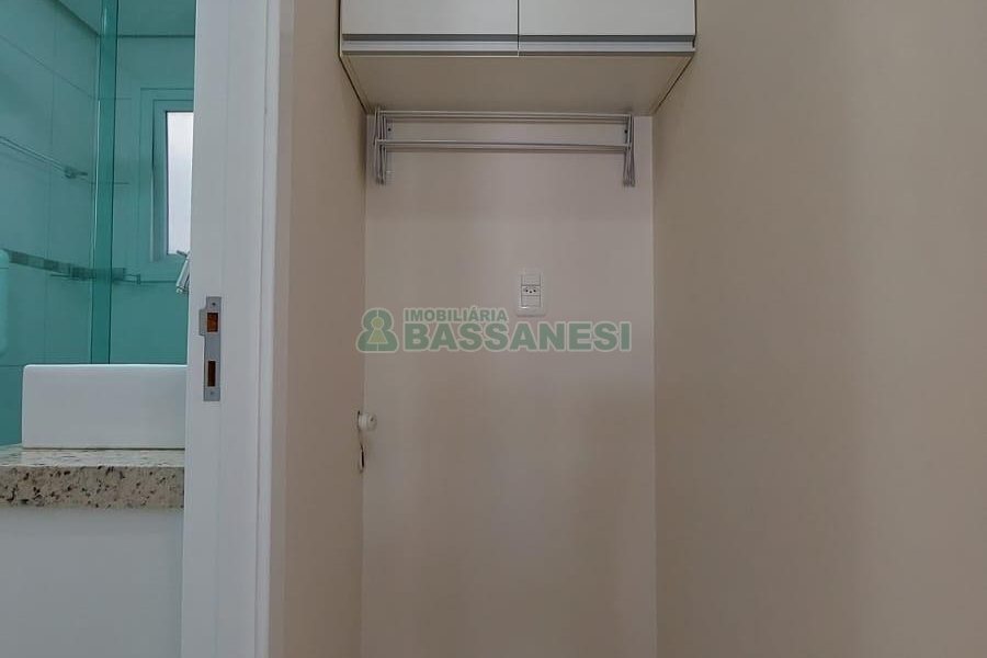 Apto Mobiliado com 36m², 1 dormitório, 1 vaga, no bairro São Pelegrino em Caxias do Sul para Alugar